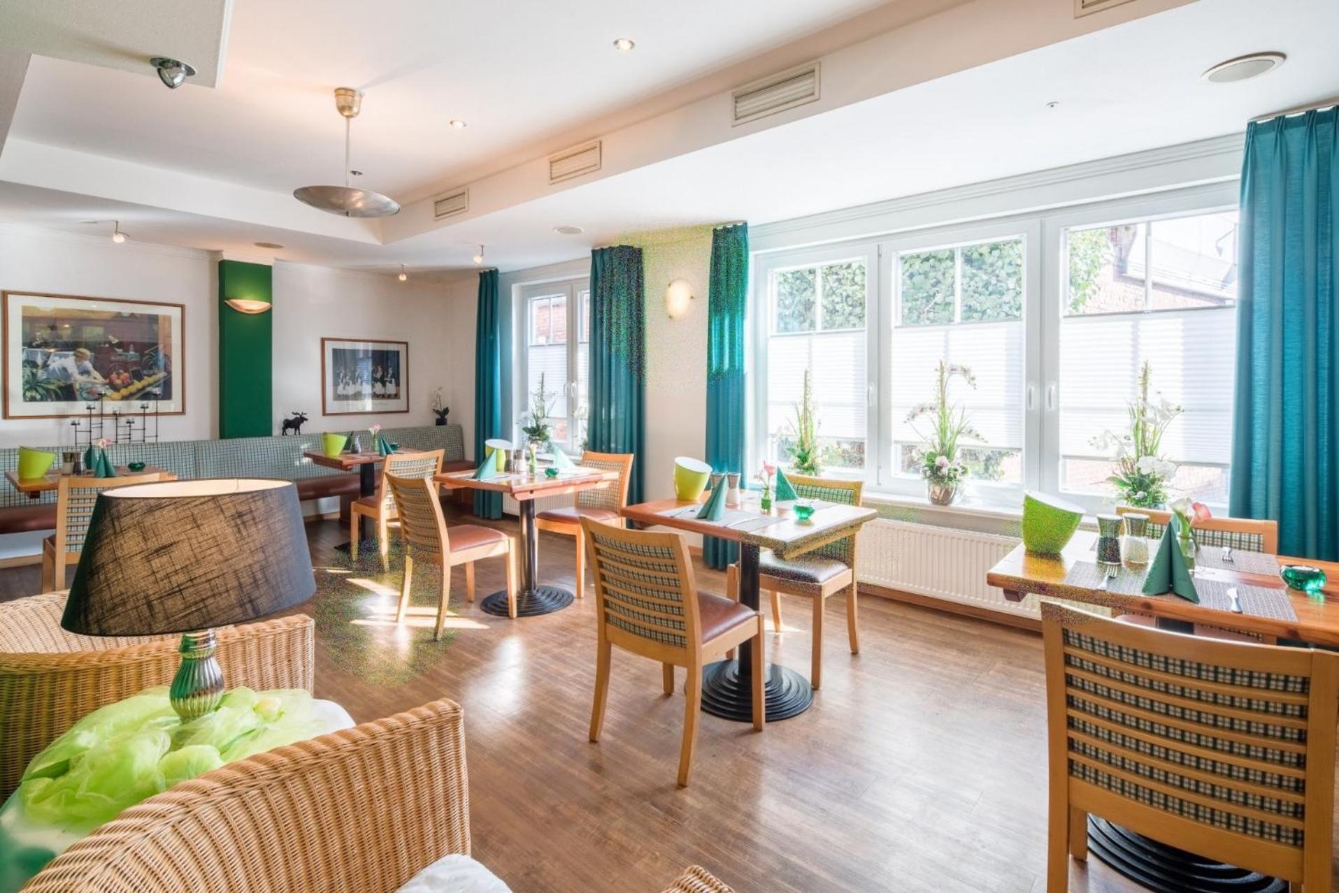 Hotel Zur Post - Economy Rooms Garrel Esterno foto